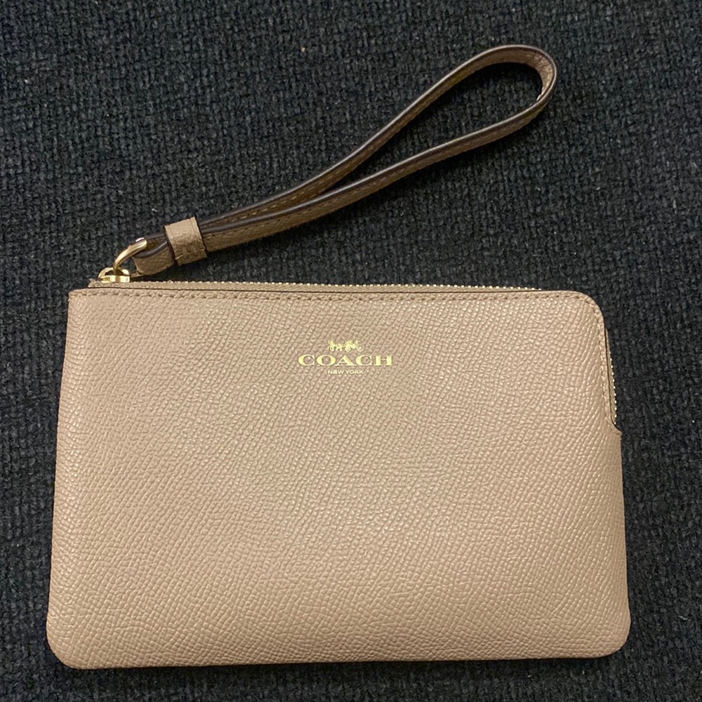 Coach Corner Zip Wristlet